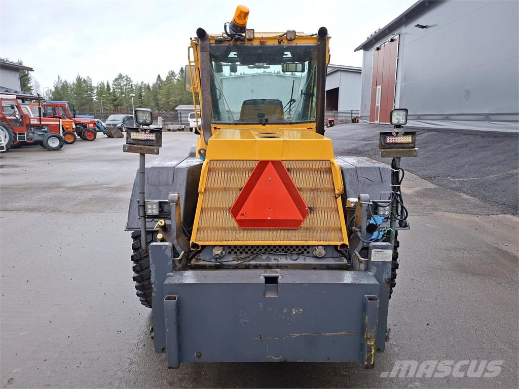 Wille 655 KAUHA JA PIIKIT Фронтальные погрузчики