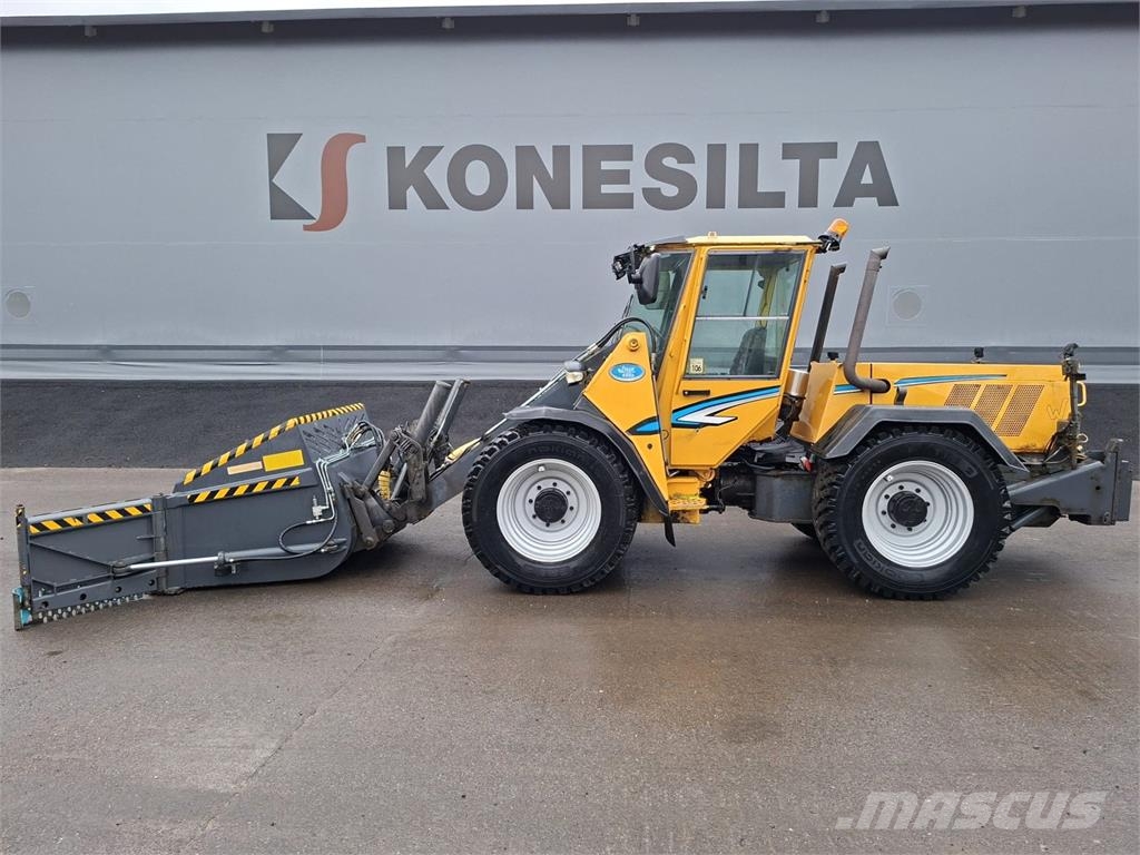 Wille 655 KAUHA JA PIIKIT Фронтальные погрузчики