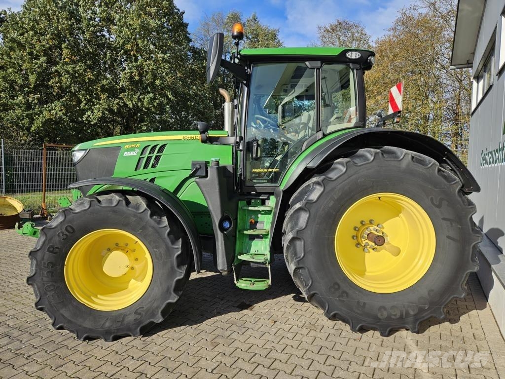 John Deere TRAKTOR 6215R Agricultura - Otros