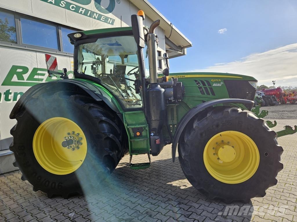 John Deere TRAKTOR 6215R Agricultura - Otros
