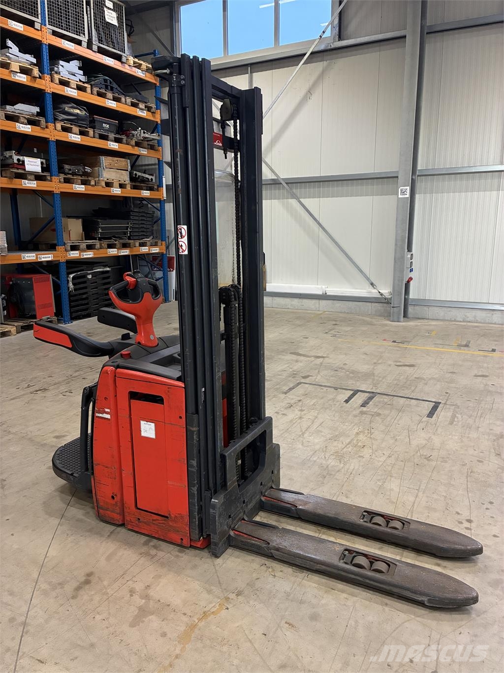 Linde L16APi Zelfrijdende stapelaars