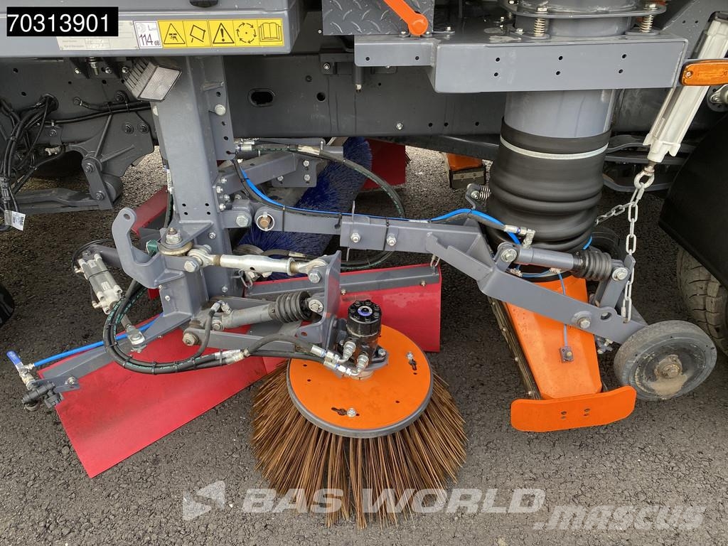 DAF XB 230 4X2 NEW! Scarab 6.35m3 Sweeper 3 Brushes Au Zametací vozy