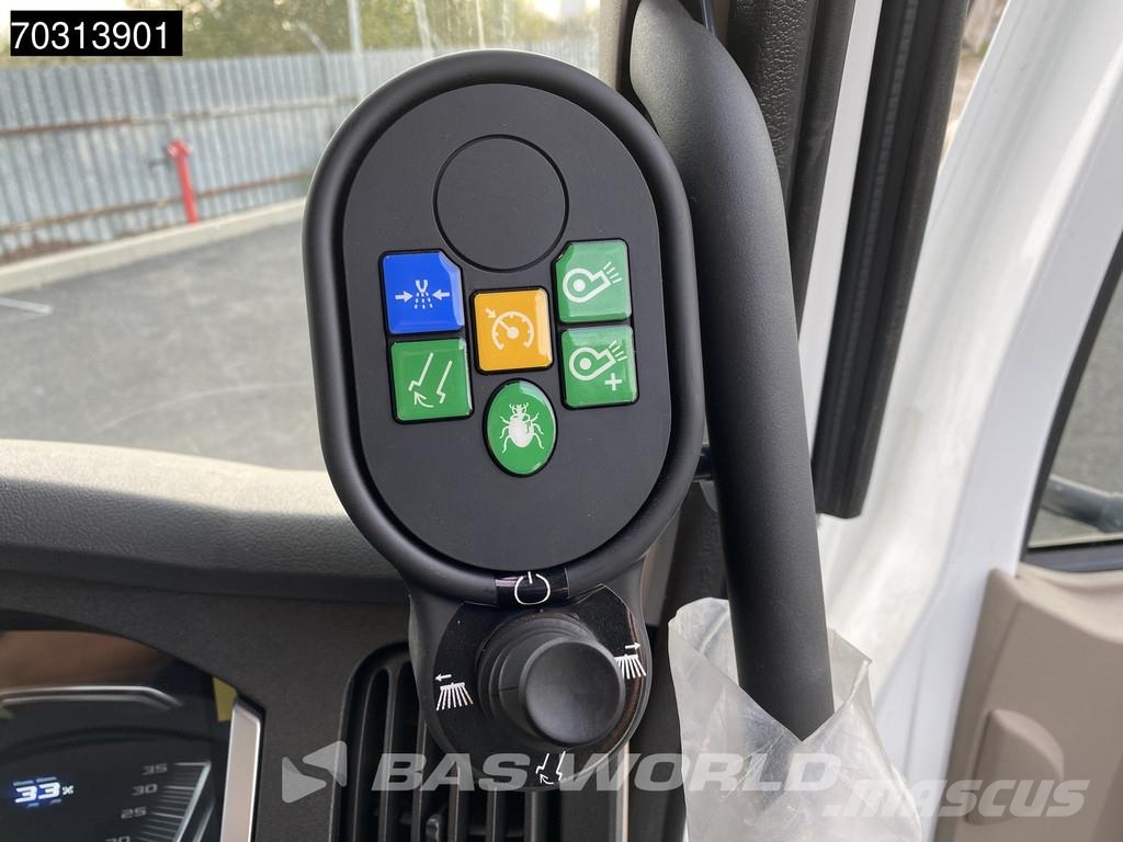 DAF XB 230 4X2 NEW! Scarab 6.35m3 Sweeper 3 Brushes Au Zametací vozy