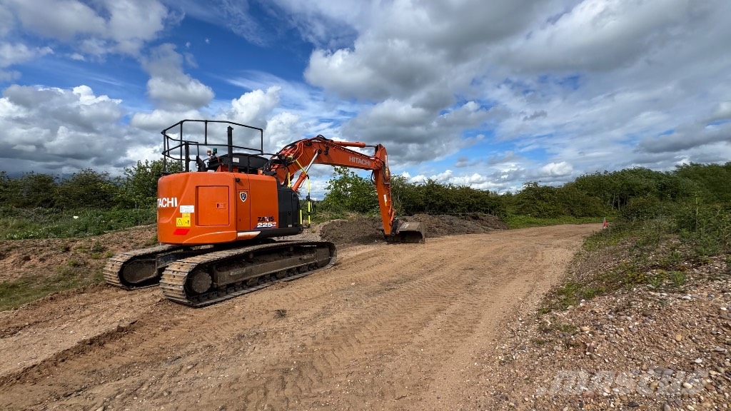 Hitachi ZX 225 US LC-6 Εκσκαφείς με ερπύστριες