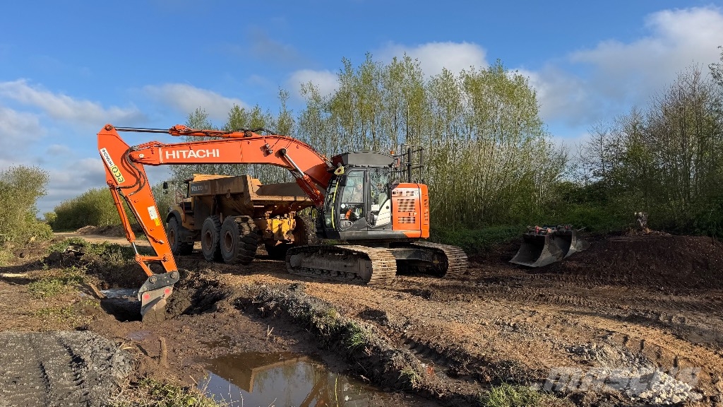 Hitachi ZX 225 US LC-6 Εκσκαφείς με ερπύστριες