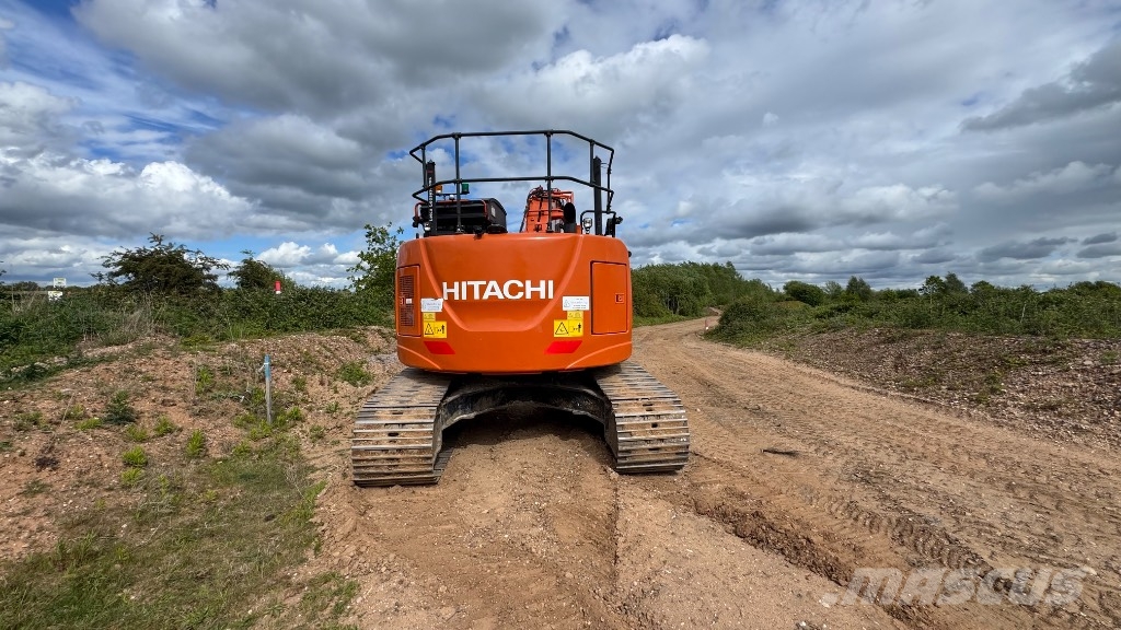 Hitachi ZX 225 US LC-6 Εκσκαφείς με ερπύστριες