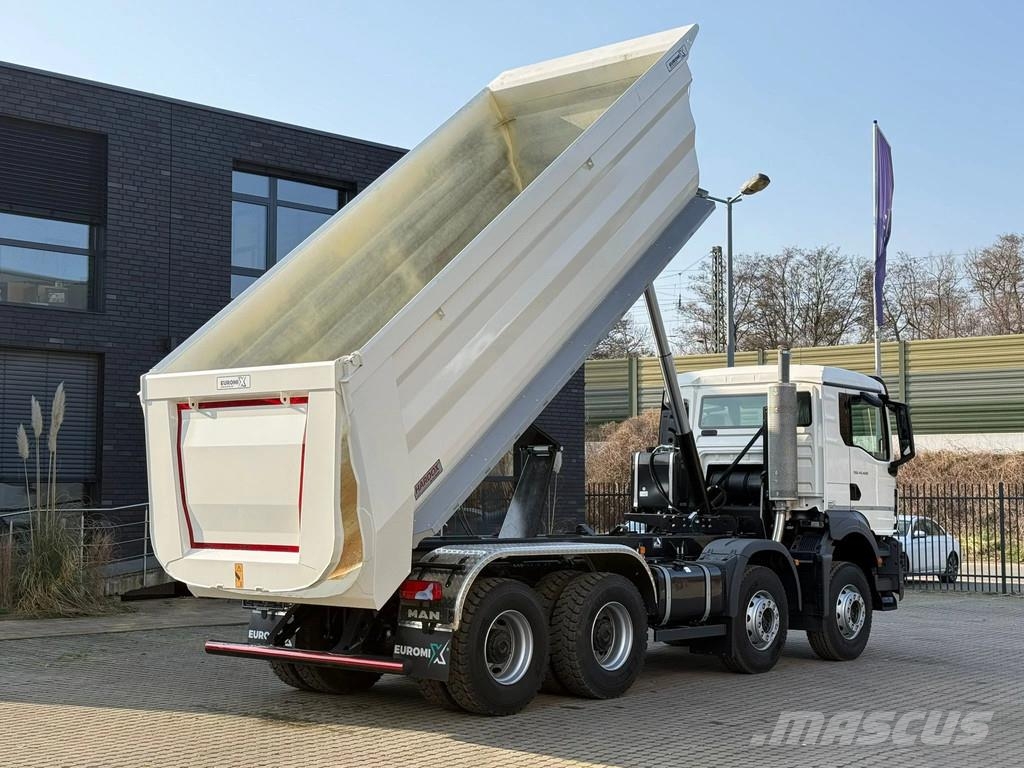 MAN TGS 41.400 MAN TGS 41.400 8x4 Euro 2 EuromixMTP 20 Savivarčių priekabų vilkikai