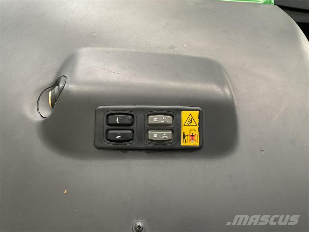 John Deere 6170R Traktorid