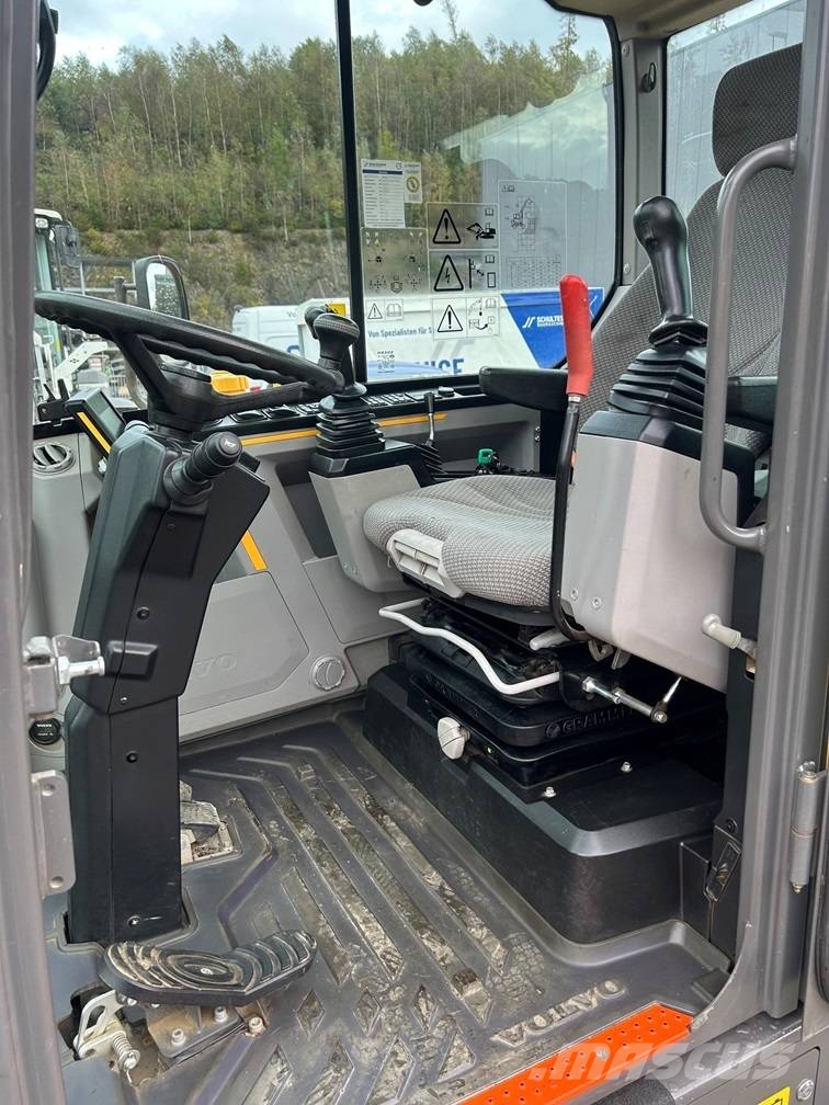 Volvo EW 60 E Bagri na kolesih