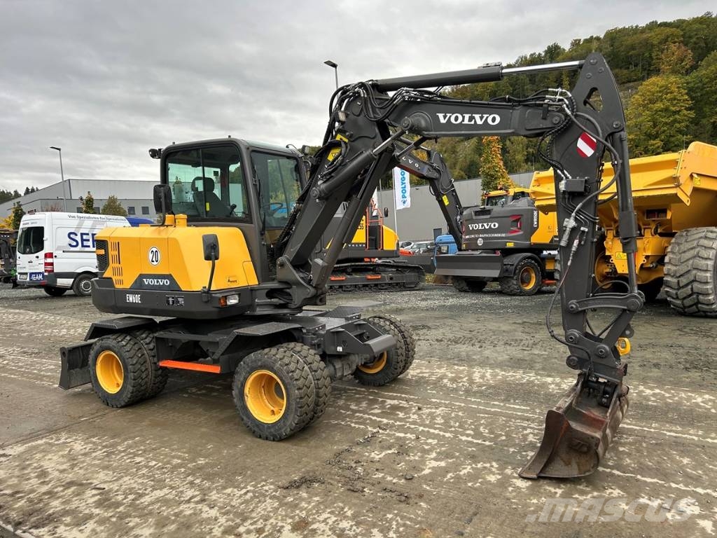 Volvo EW 60 E Bagri na kolesih