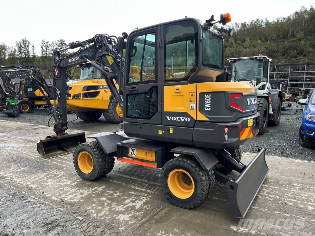 Volvo EW 60 E Bagri na kolesih
