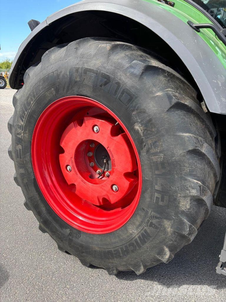 Fendt 826 VARIO PROFI + トラクター
