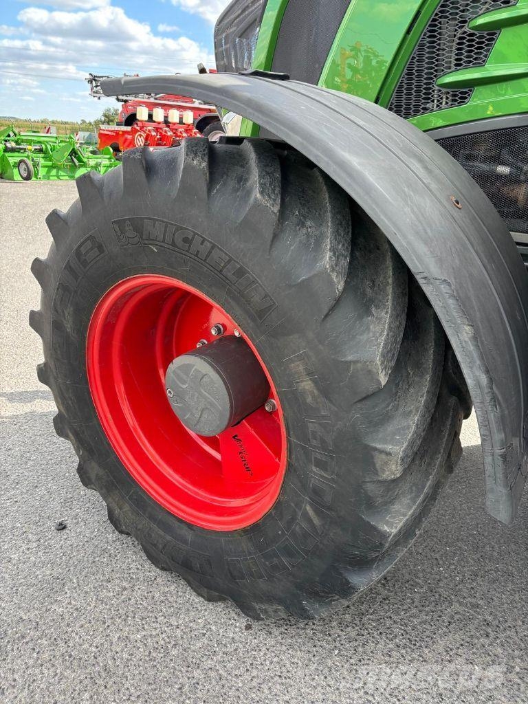 Fendt 826 VARIO PROFI + トラクター