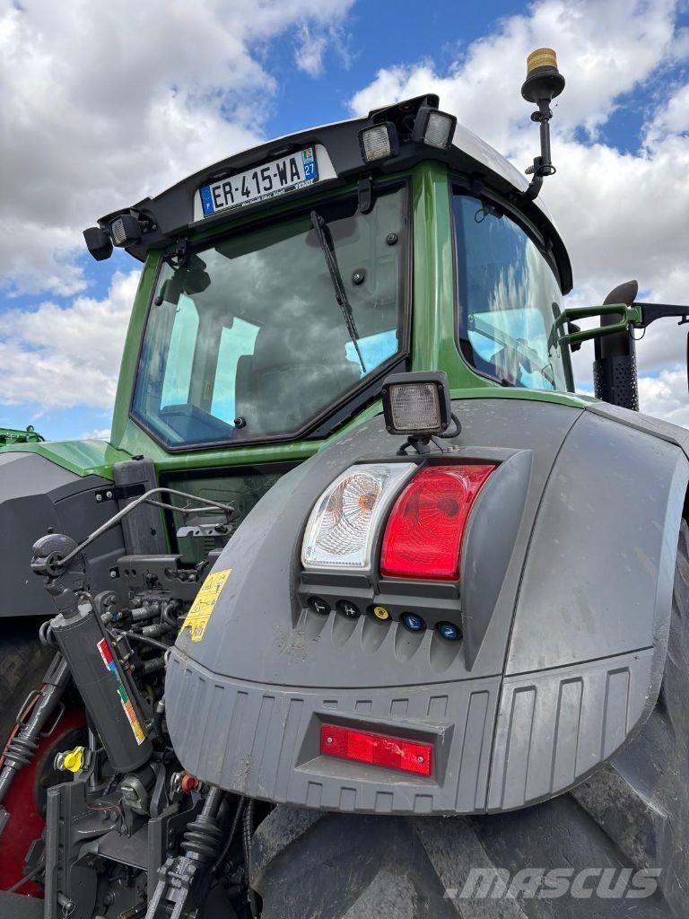Fendt 826 VARIO PROFI + Tractoren