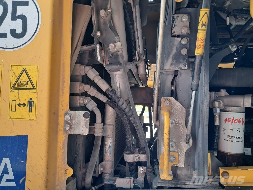 Komatsu WA380-8 High Lift Kolesové nakladače