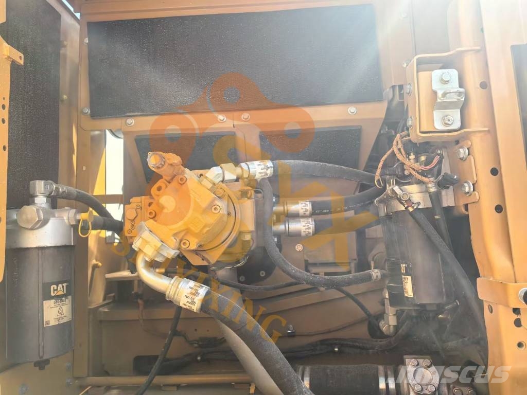 CAT 345GC Bagri goseničarji