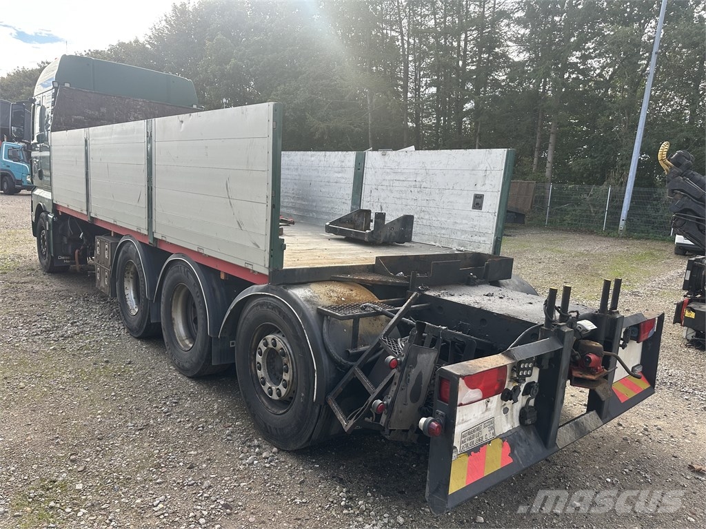 MAN TGX 35.480 8x4 defect engine Kamioni sa otvorenim sandukom