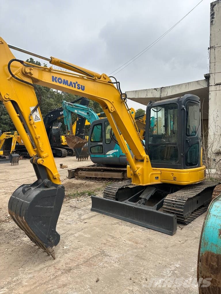 Komatsu PC55 小型挖掘机