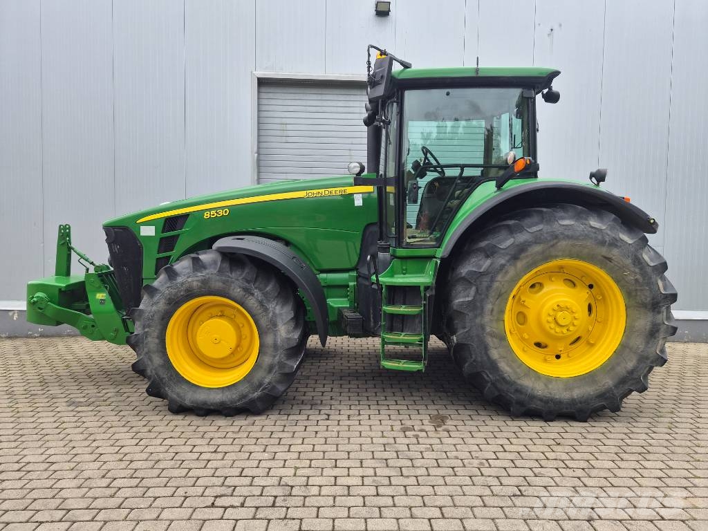 John Deere 8530 Трактора