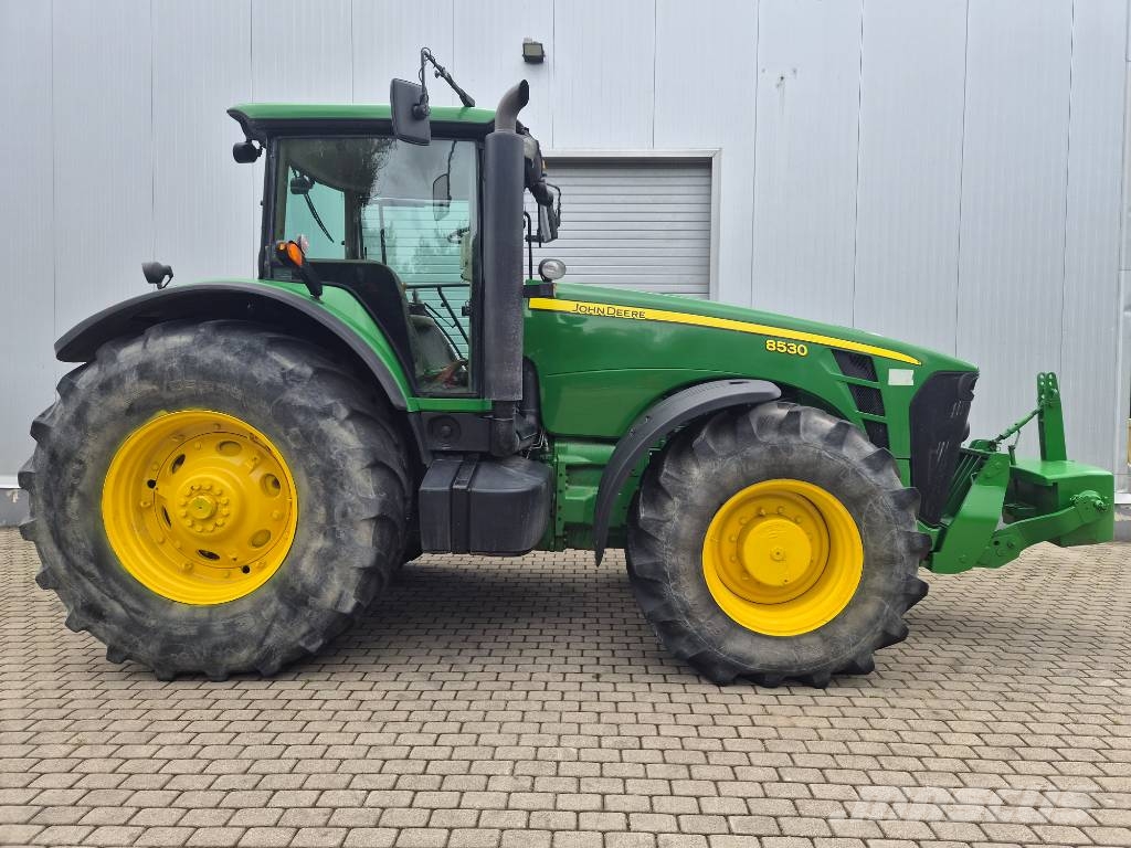John Deere 8530 Трактора