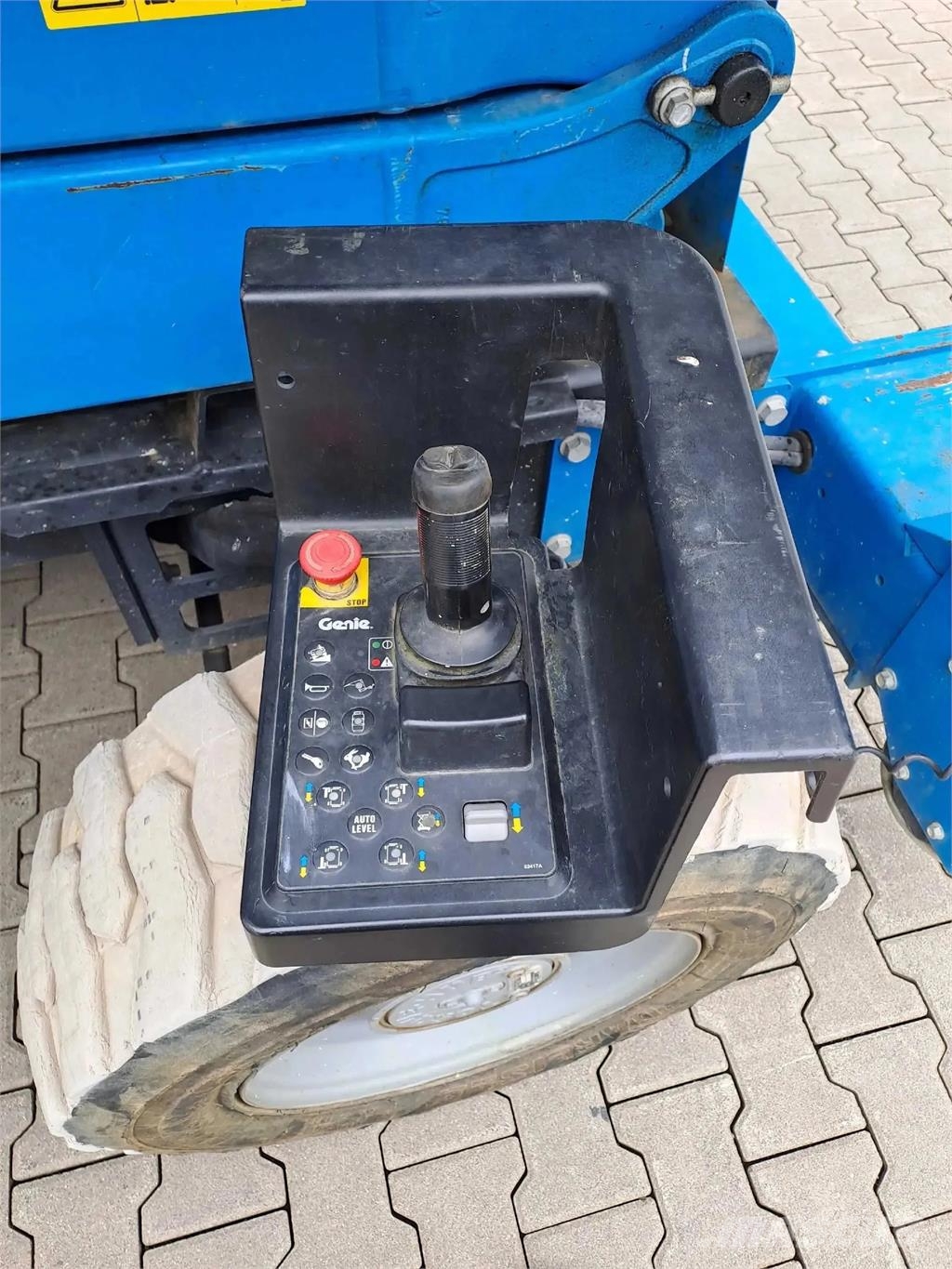 Genie GS 3384 RT Scissor lifts