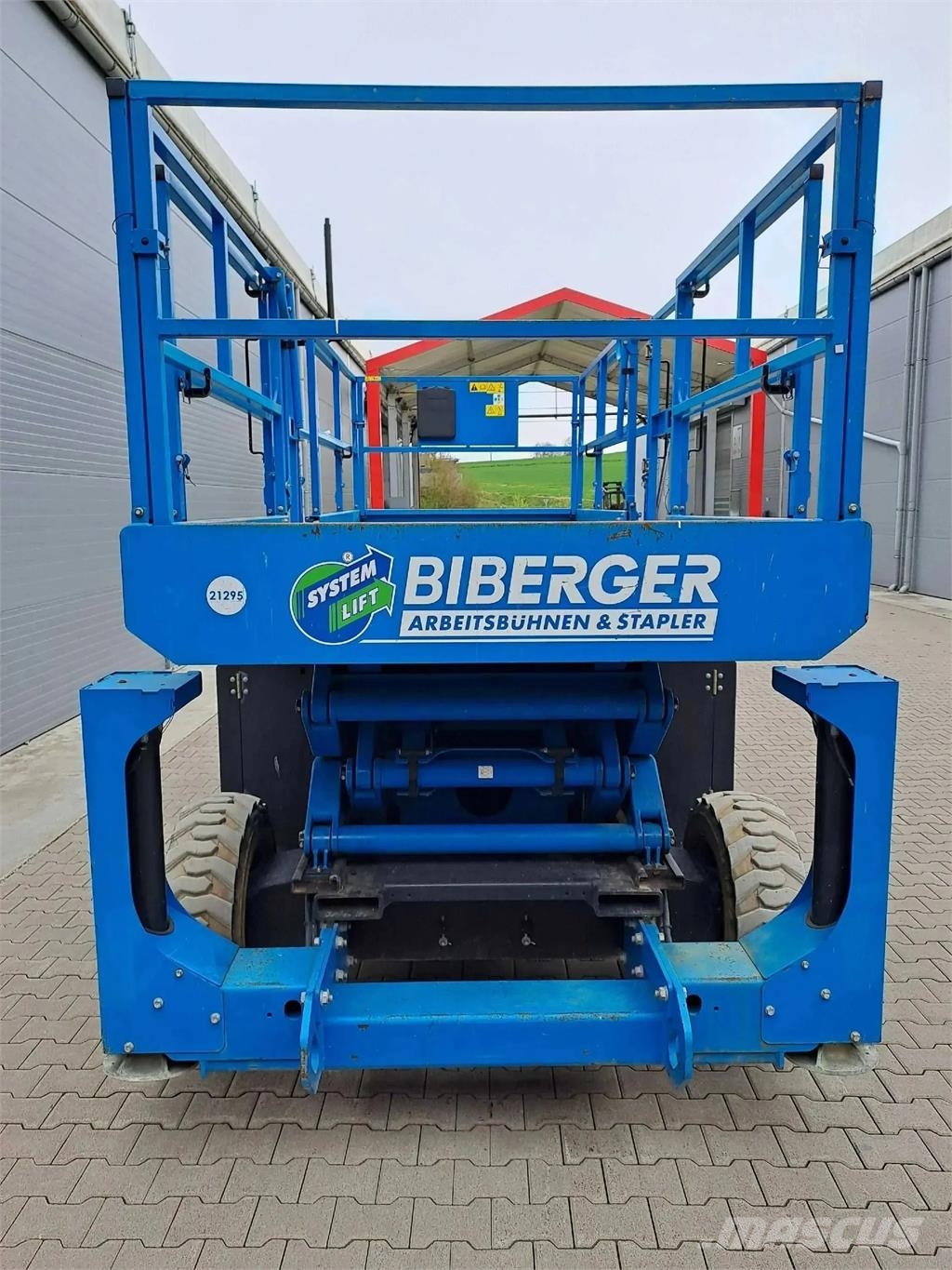 Genie GS 3384 RT 가위형 리프트