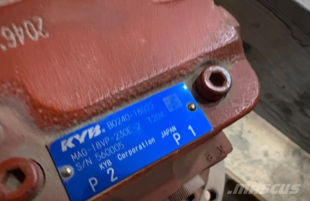 Takeuchi Larvmotor KYB B0240-18022, MAG-18VP-230E-2 المسارات والسلاسل والهيكل السفلي