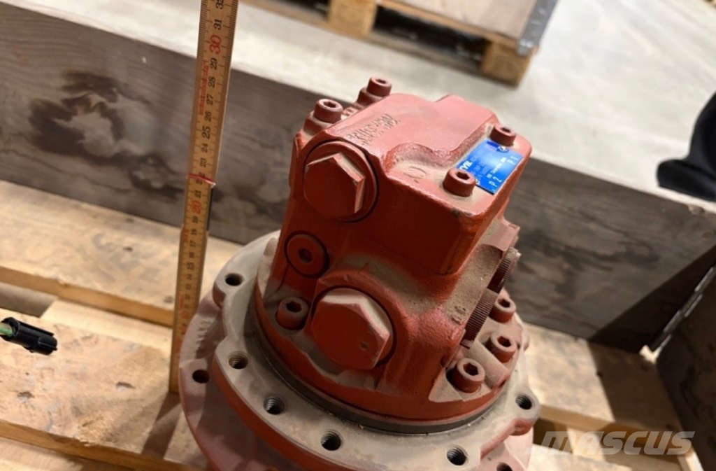 Takeuchi Larvmotor KYB B0240-18022, MAG-18VP-230E-2 المسارات والسلاسل والهيكل السفلي