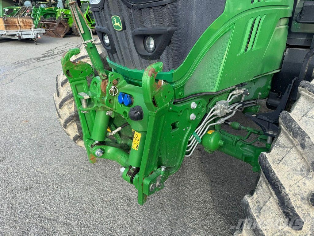 John Deere 6120R POWERQUAD+ 曳引機