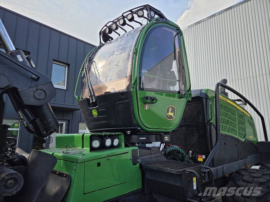 John Deere 1270 G حصادات