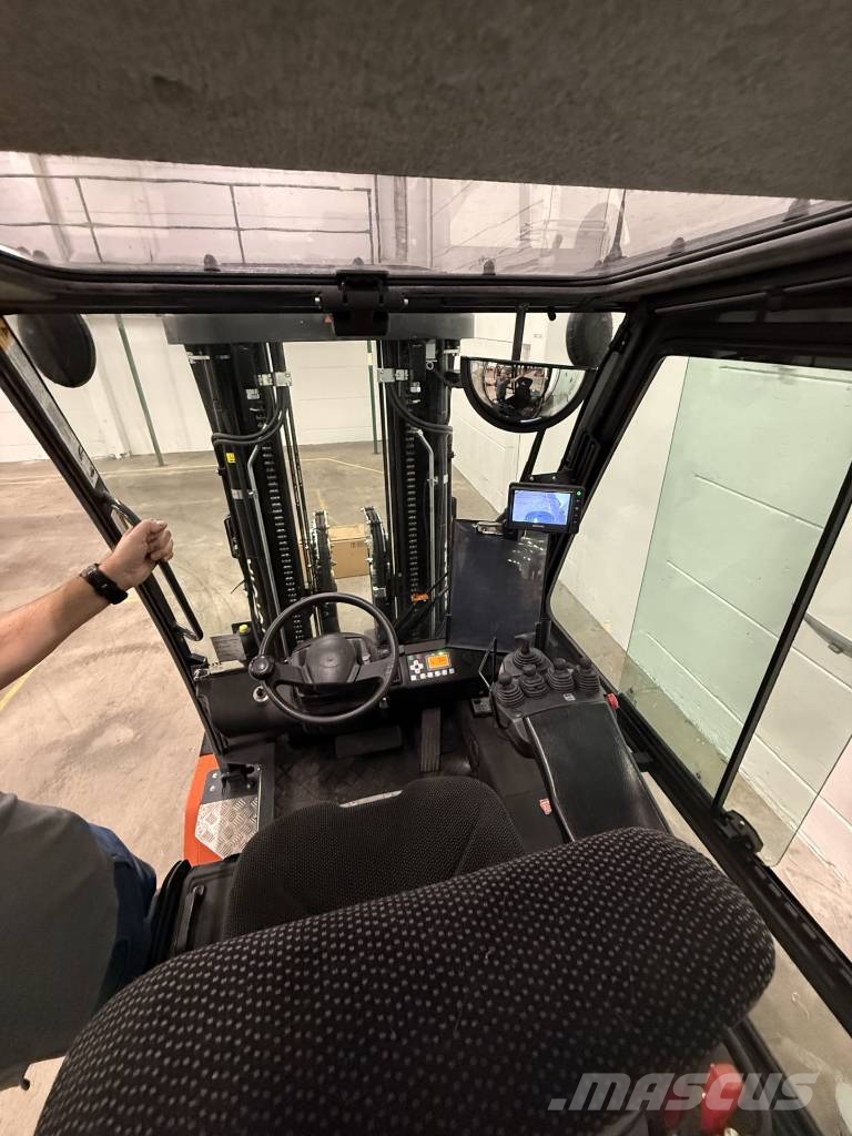 Toyota truck 8FBMT50 Električni viličari