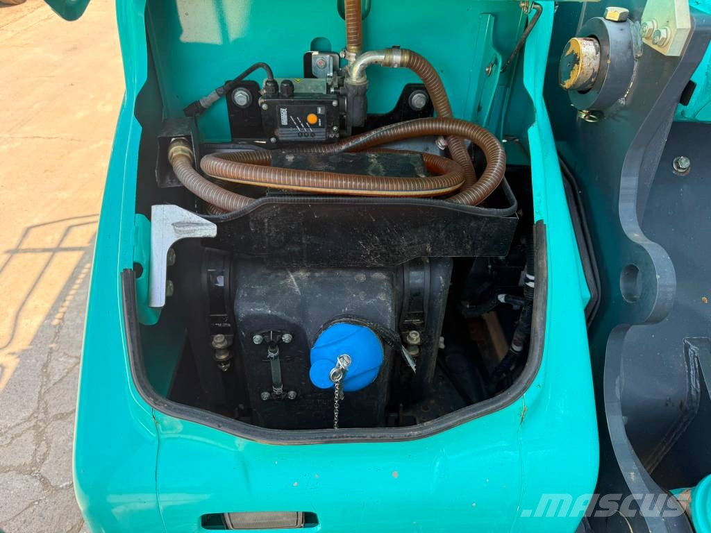 Kobelco SK130LC-11 履带挖掘机