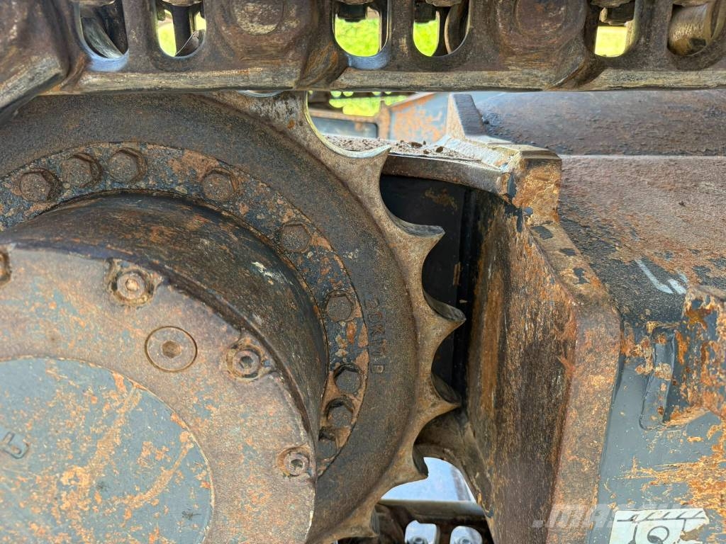 Kobelco SK130LC-11 履带挖掘机