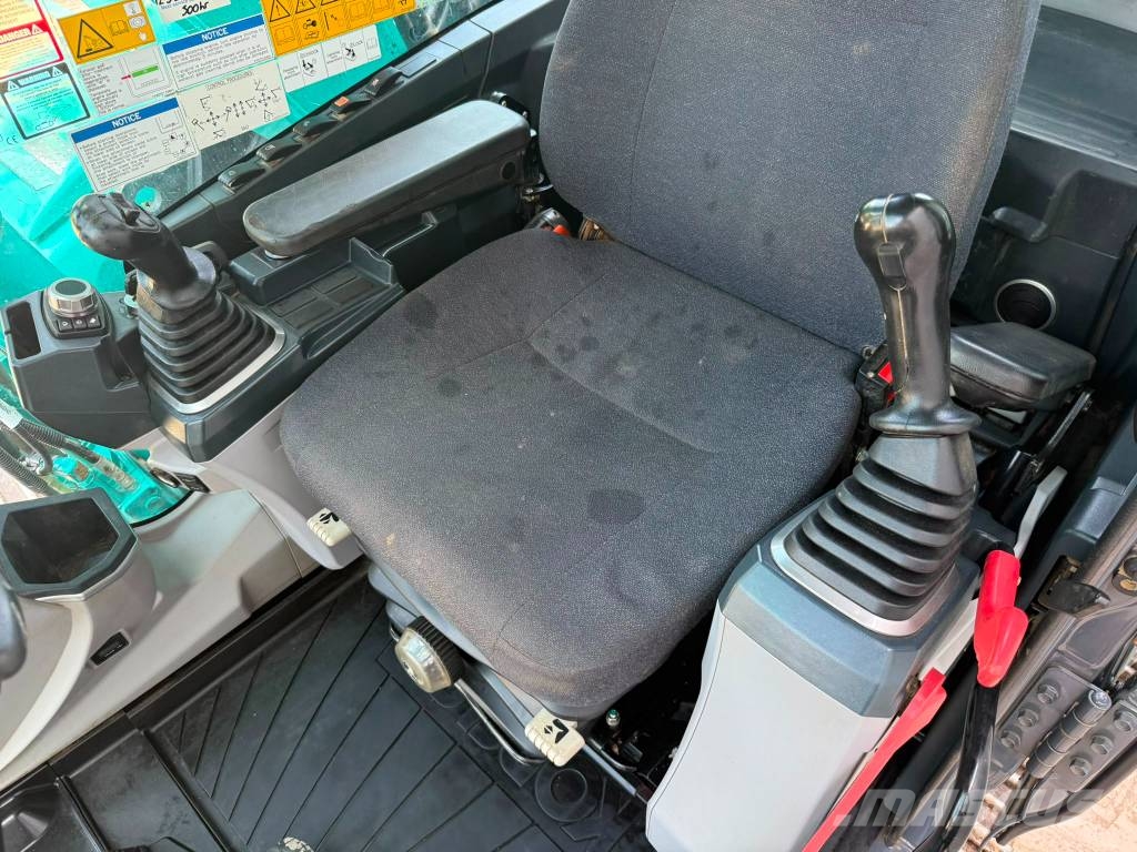 Kobelco SK130LC-11 履带挖掘机