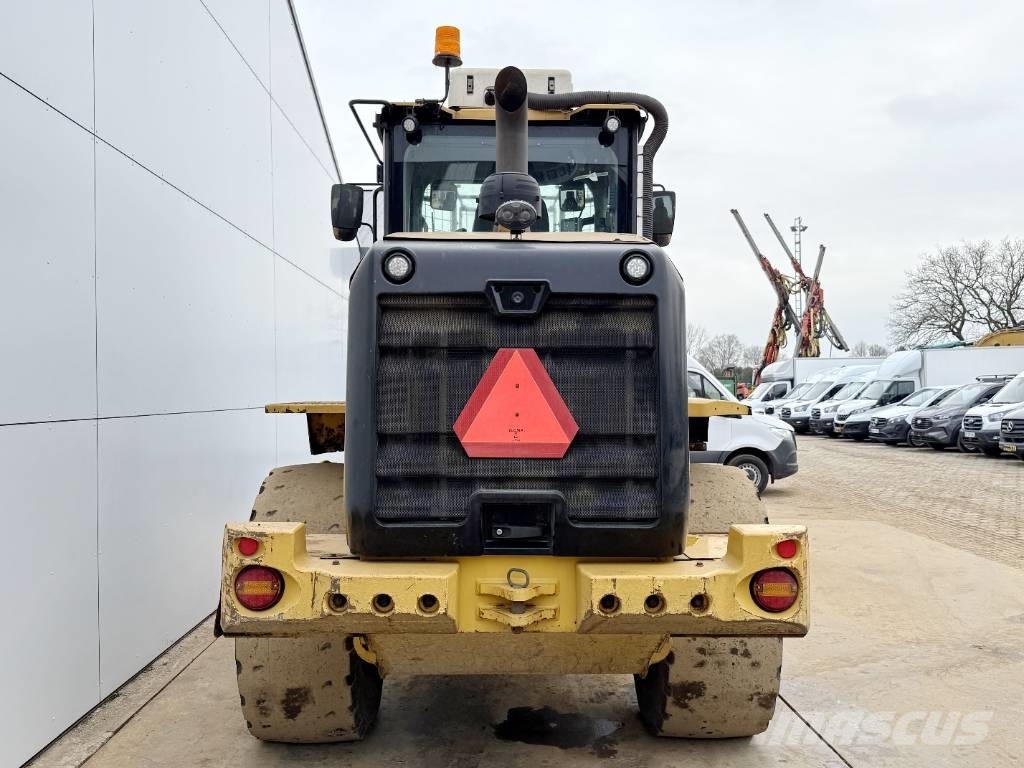 CAT 926M - Dutch Machine / Automatic Greasing Radlader