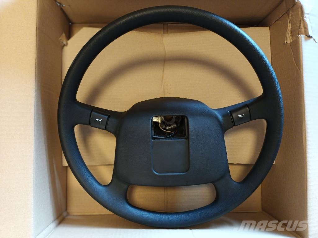 Volvo STEERING WEEL 1062027 Kabiinid