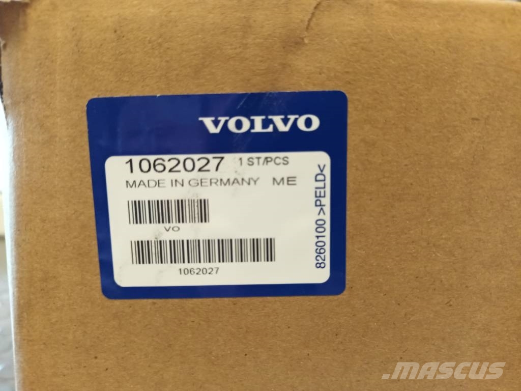 Volvo STEERING WEEL 1062027 Kabiinid