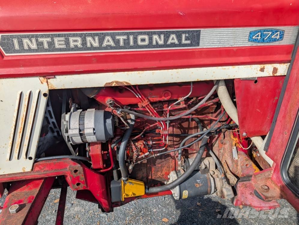 International 474, lämmin hytti, ohjaustehostin, kulkee 44 km/h Traktori