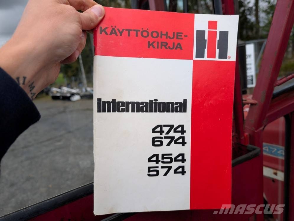 International 474, lämmin hytti, ohjaustehostin, kulkee 44 km/h Traktori