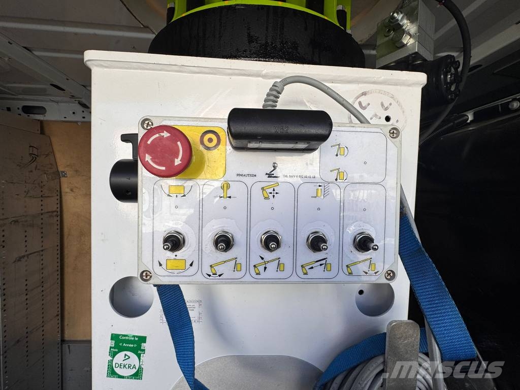 Renault Master Hubarbeitsbühne France Elevateur 152 TPFcc Auto hoogwerkers
