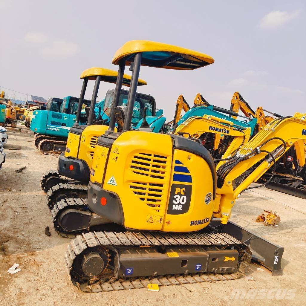 Komatsu PC30MR 小型挖掘机