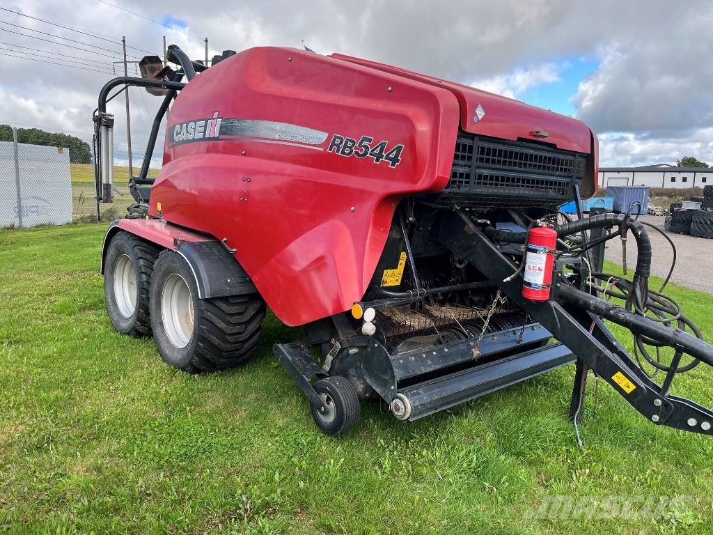 Case IH RB 544 HD Balirke (okrogle bale)
