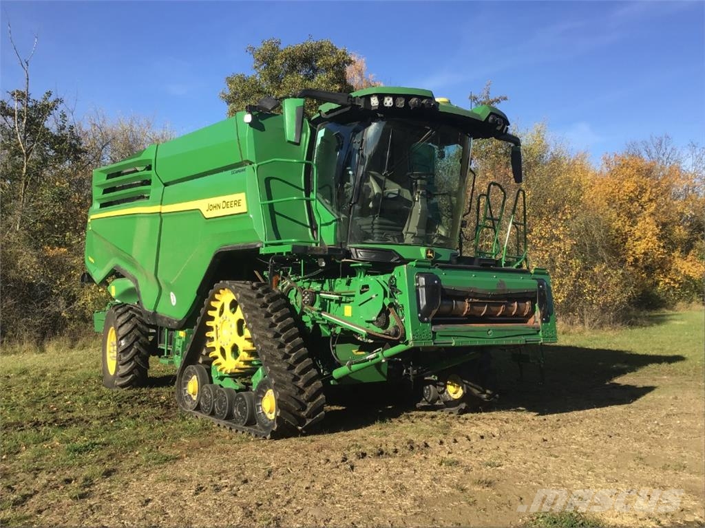 John Deere X9 1000 Зерноуборочные комбайны