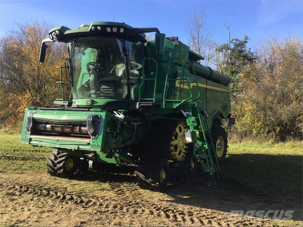 John Deere X9 1000 Зерноуборочные комбайны