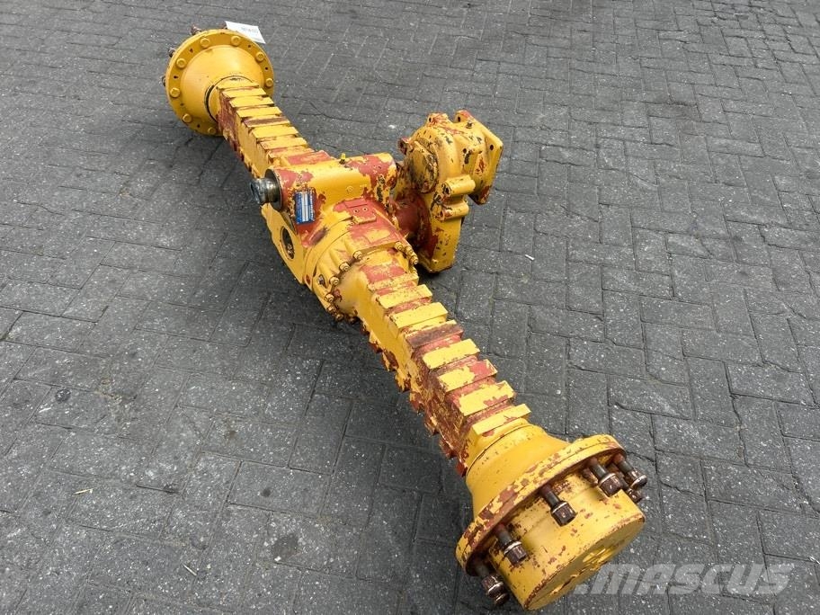 Schaeff SKS661-5370661745-Clark-Hurth-Axle/Achse/As Осі