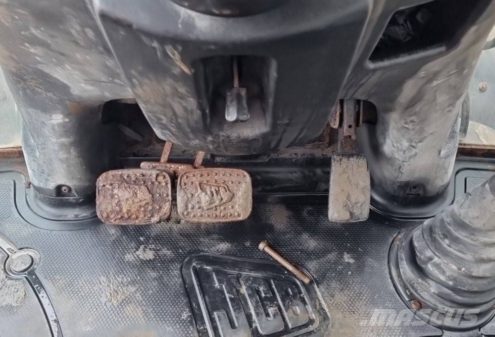 JCB 3 CX ECO Ekskavatori-iekrāvēji