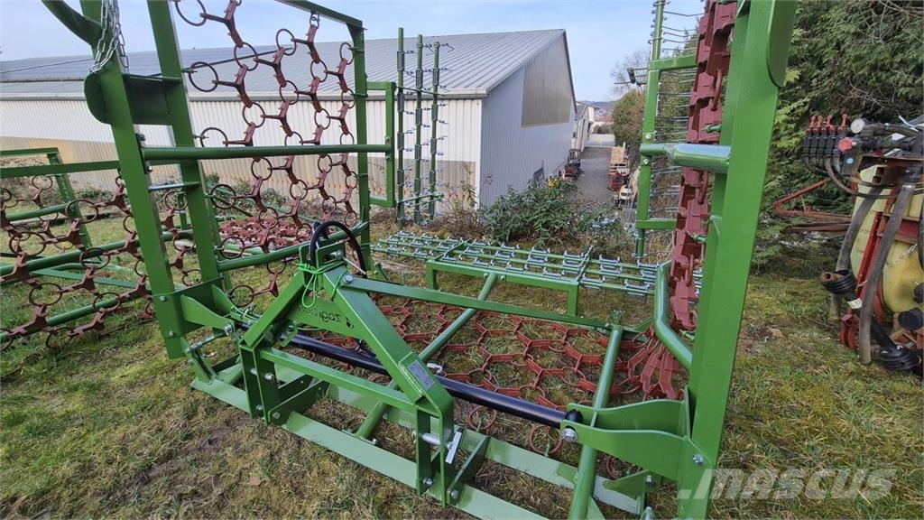 Zagroda WIESENEGGE 6SH/4 + Striegel 1124RX + CH Інше обладнання для фуражних комбайнів