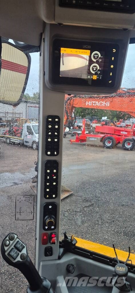 JCB 413 S Kolesni nakladalci