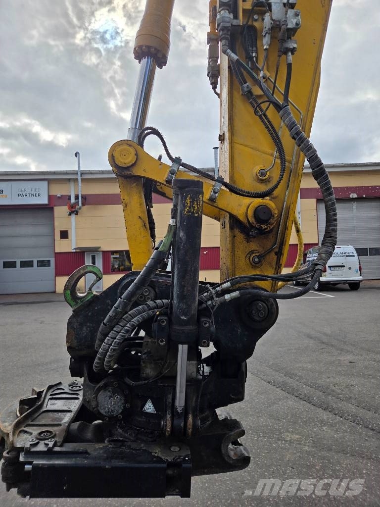 Komatsu HB 215 Hybrid Bagri goseničarji