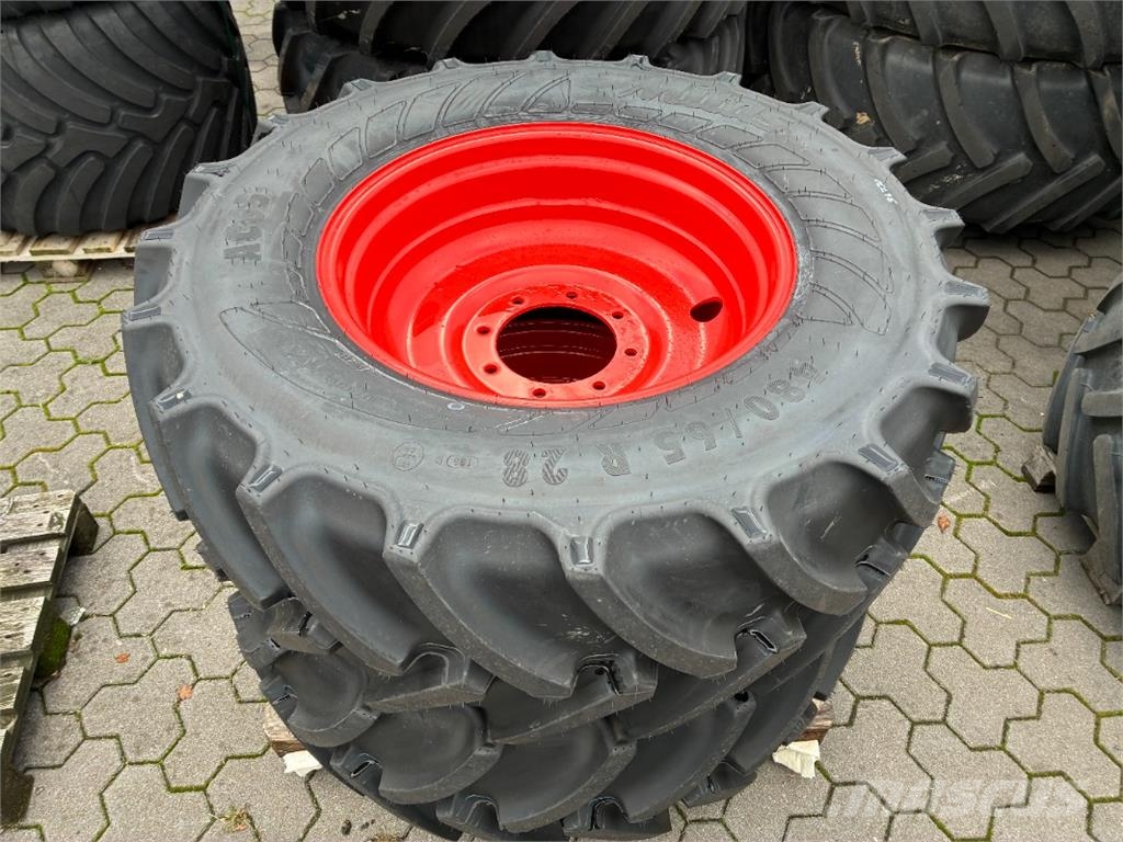 Mitas 2x 480/65R28 AC65 Sonstige Landmaschinen